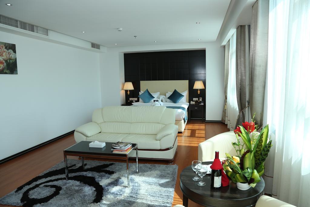 The Olive Hotel, Juffair Manama Exteriör bild