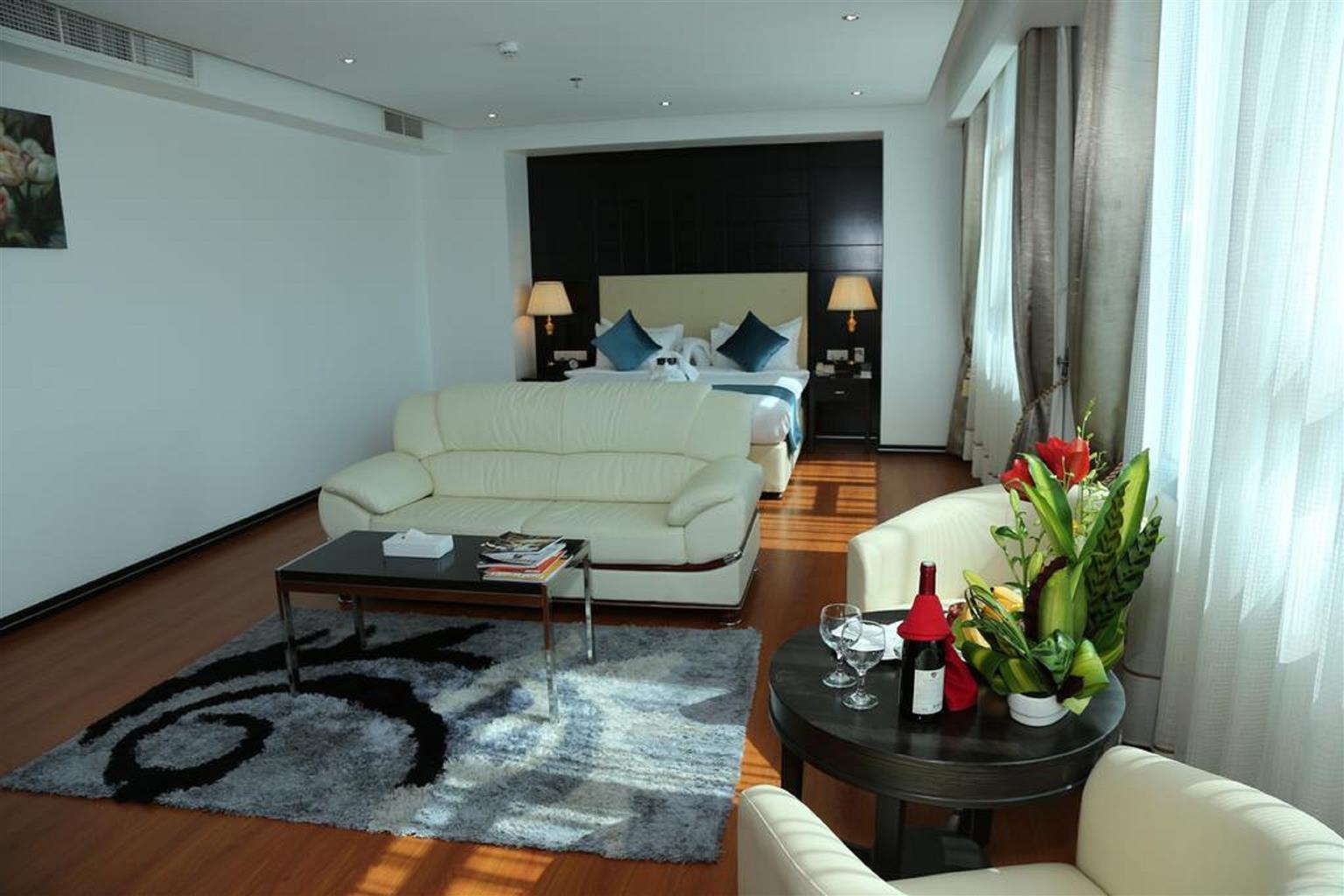 The Olive Hotel, Juffair Manama Exteriör bild